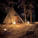 Skyfire Village Igloos