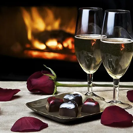 Skyfire Village Igloos *